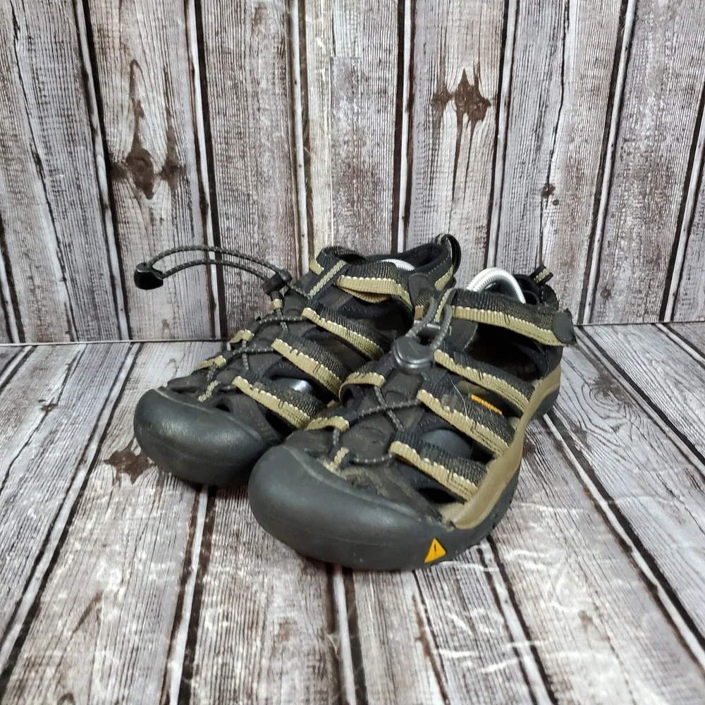 Keen Big Kid Newport H2 Sandal Black Tan Waterproof Hiking Shoes Unisex Size 5